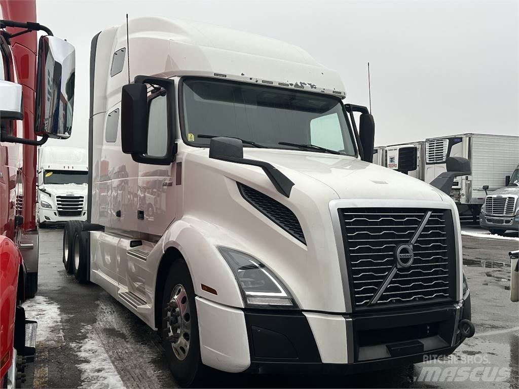 Volvo VNL760 Sadulveokid