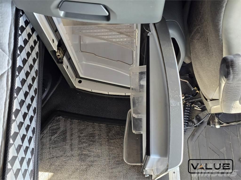 Volvo VNL760 Sadulveokid