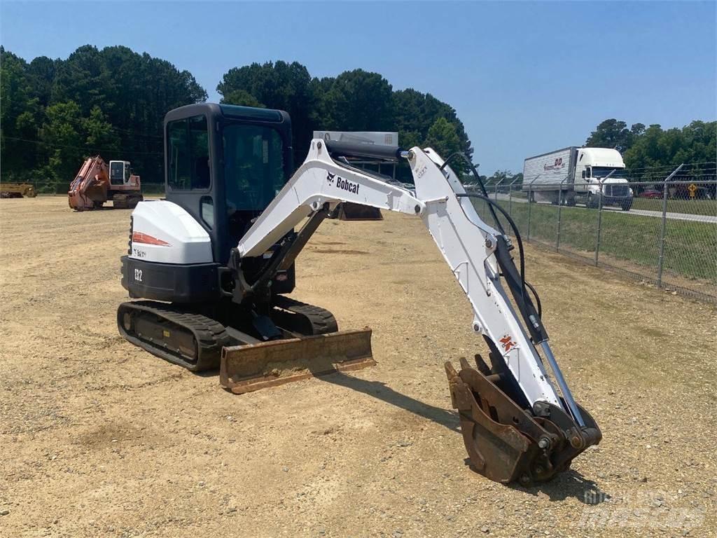 Bobcat E32 Muu