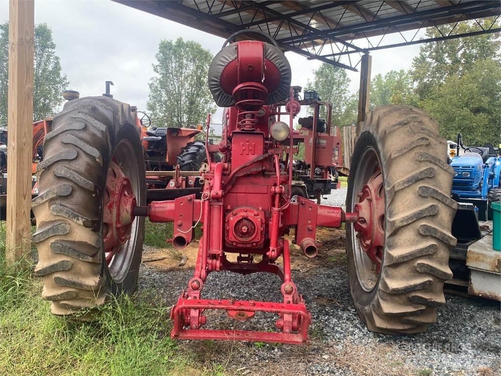 Farmall 400 Muu