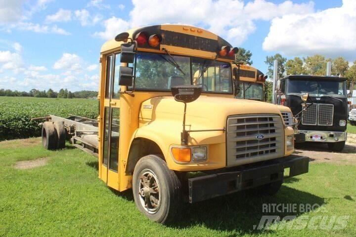 Ford B-800 Muu