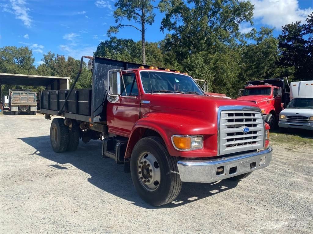 Ford F-700 Muu