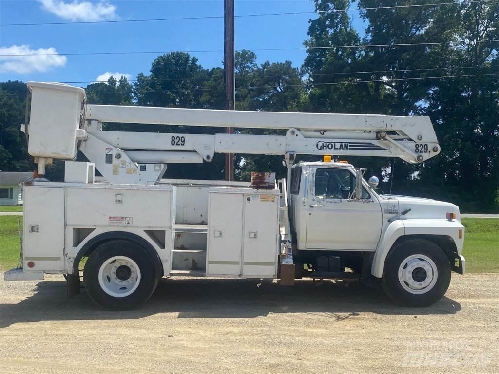 Ford F-800 Muu