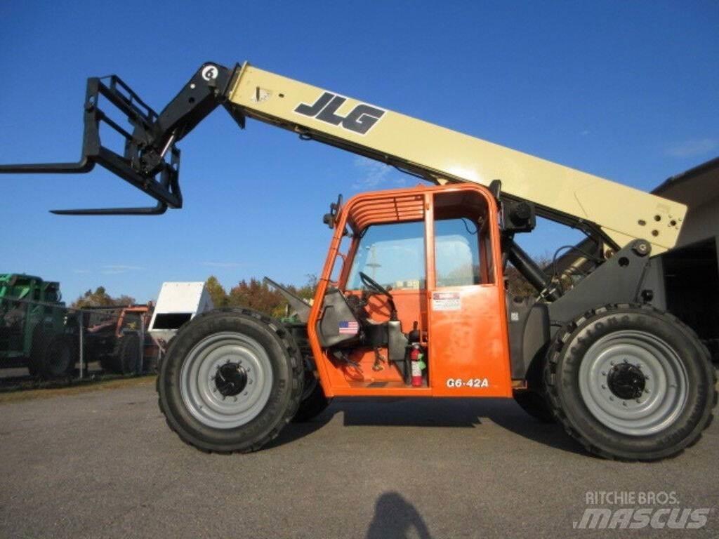 JLG G6-42A Muu