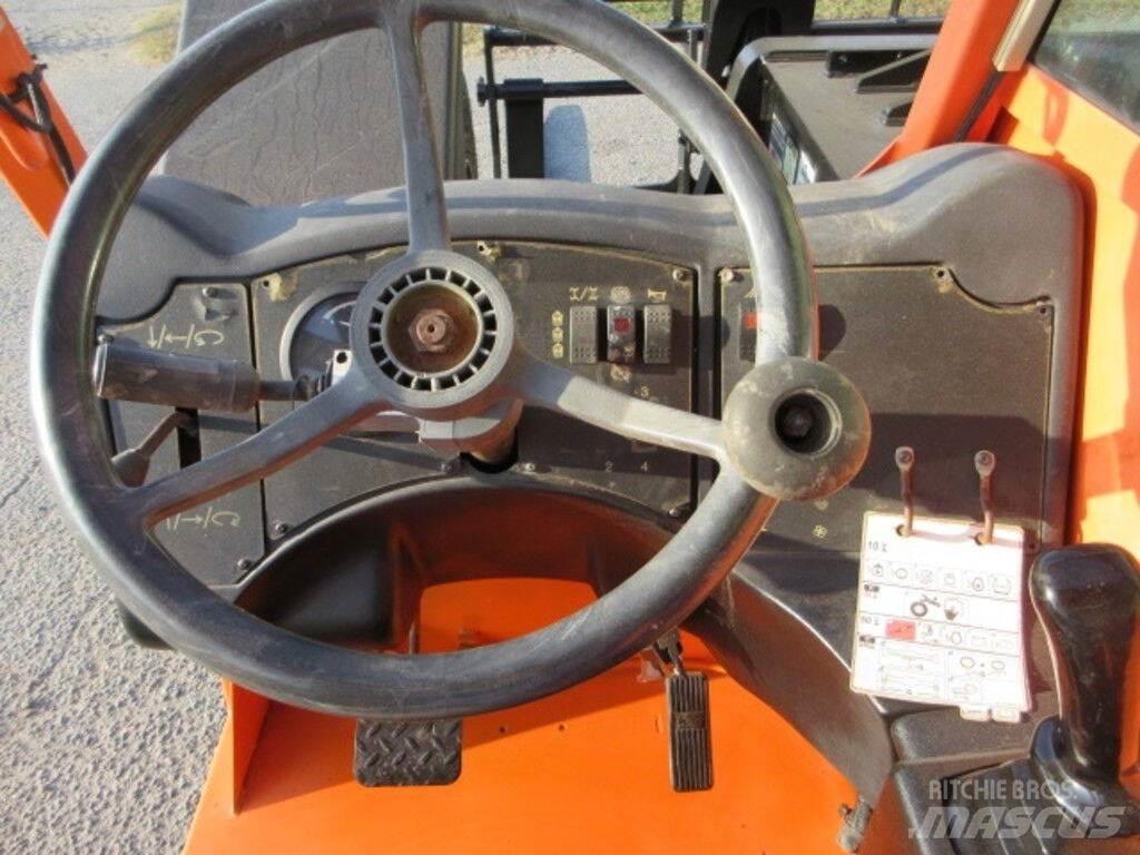 JLG G6-42A Muu