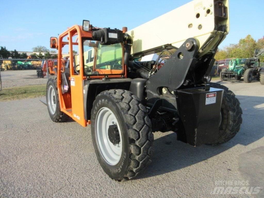 JLG G6-42A Muu