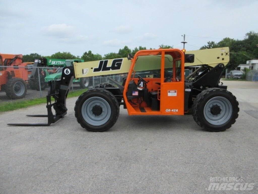 JLG G6-42A Muu