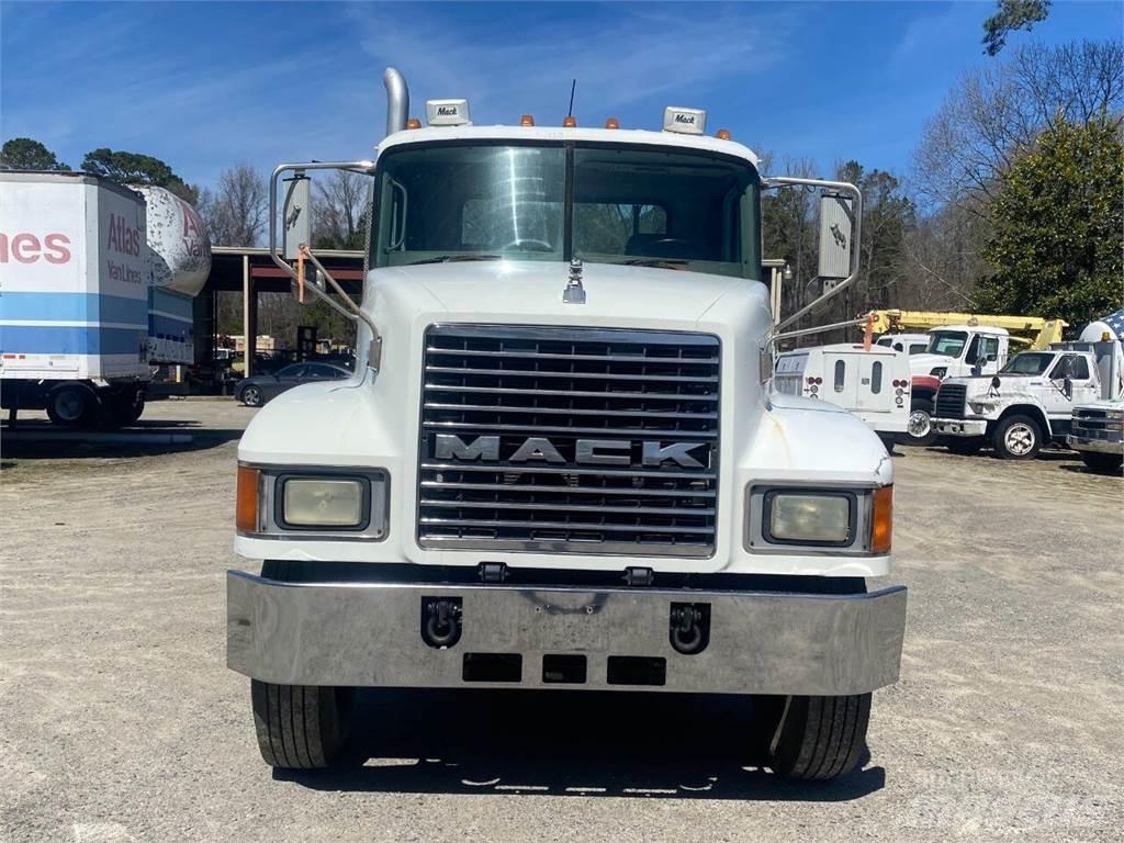 Mack CH613 Muu