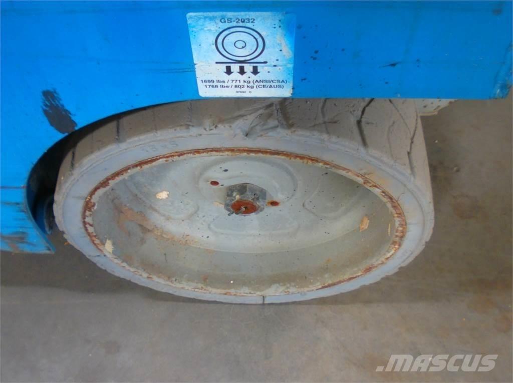Genie GS2032 Käärtõstukid