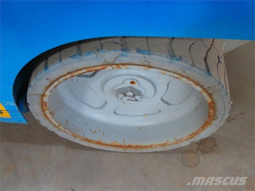 Genie GS2032 Käärtõstukid