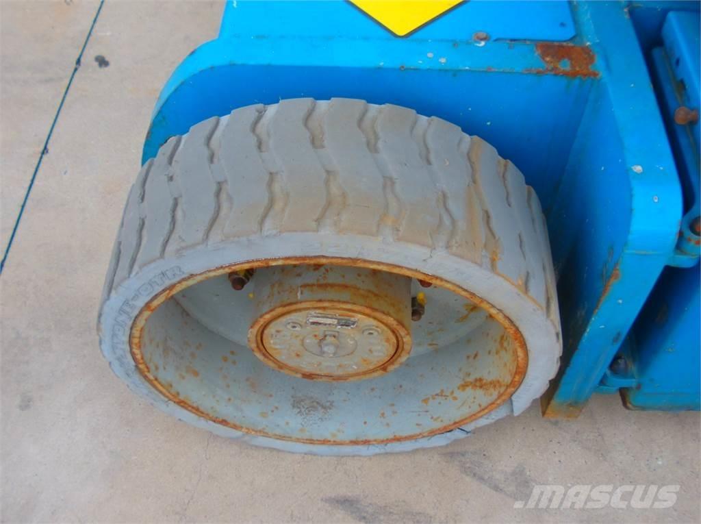 Genie Z30-20N Iseliikuvad poomtõstukid