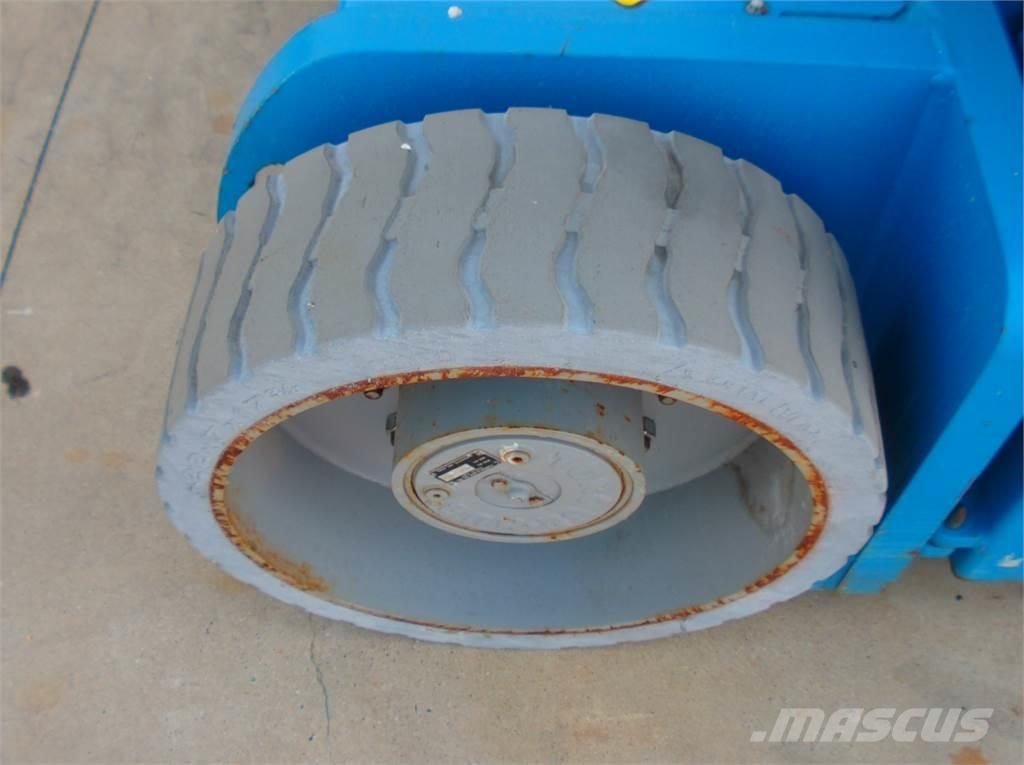 Genie Z30-20NRJ Iseliikuvad poomtõstukid