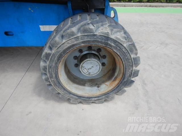 Genie Z80-60RT Iseliikuvad poomtõstukid