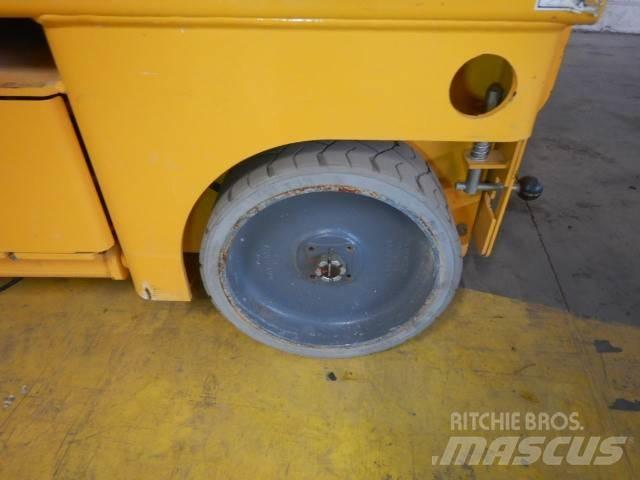 Haulotte Compact 10 Käärtõstukid