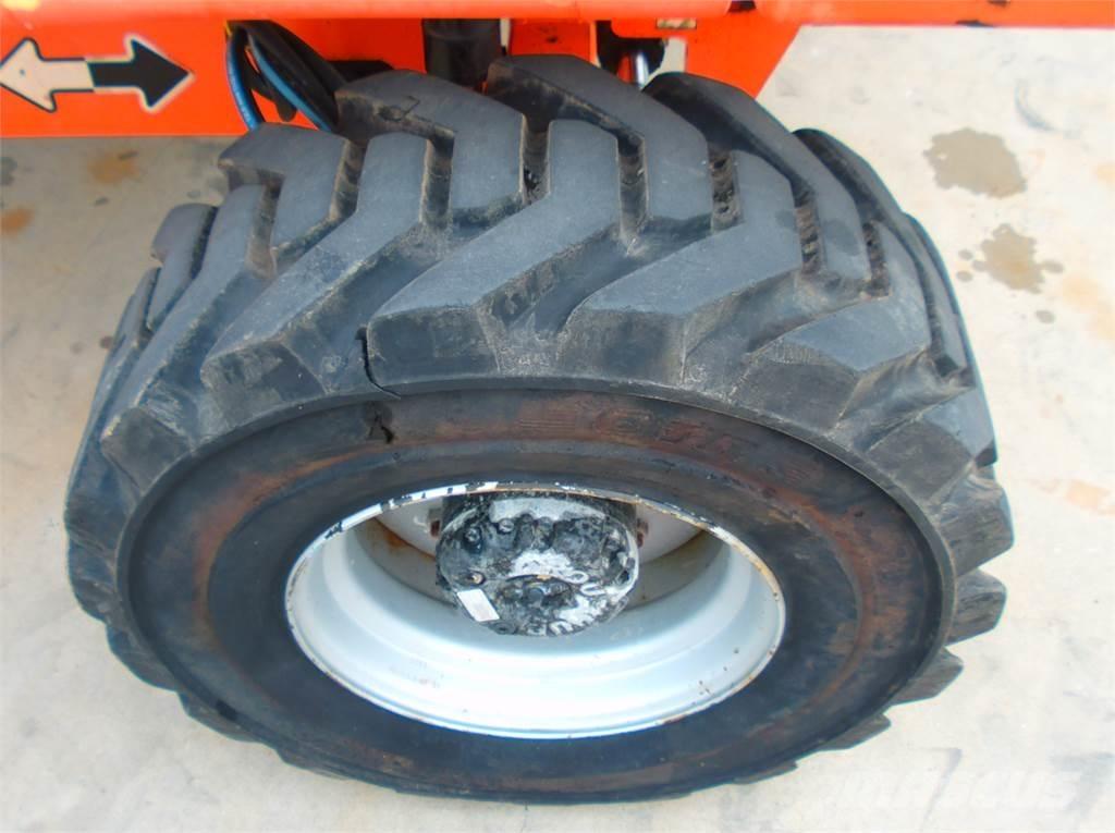 JLG 460SJ Teleskoop poomtõstukid