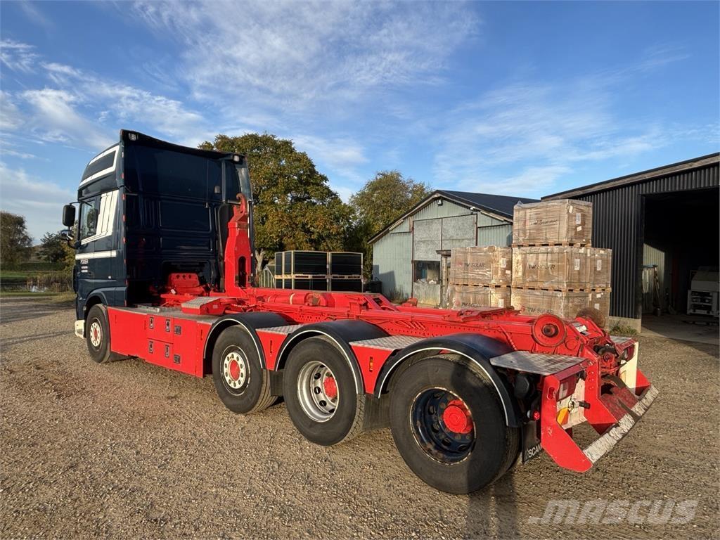 DAF XF 510 FAK 8X2 Konksliftveokid