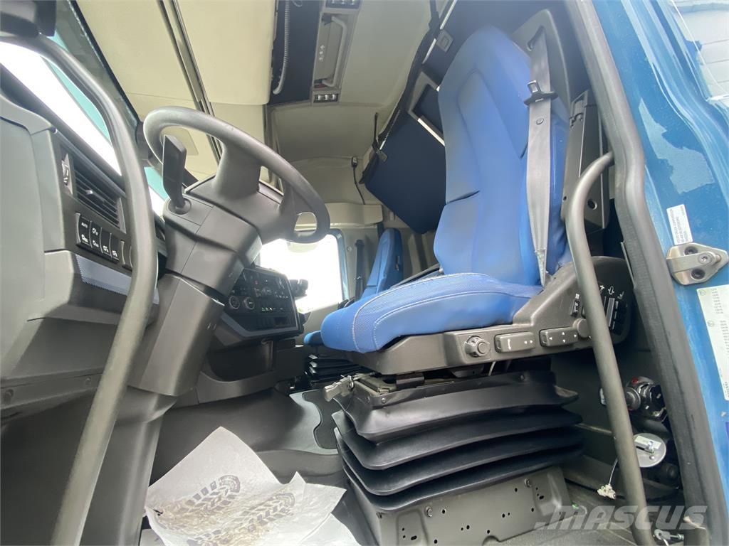 Volvo FH 6x4 Sadulveokid