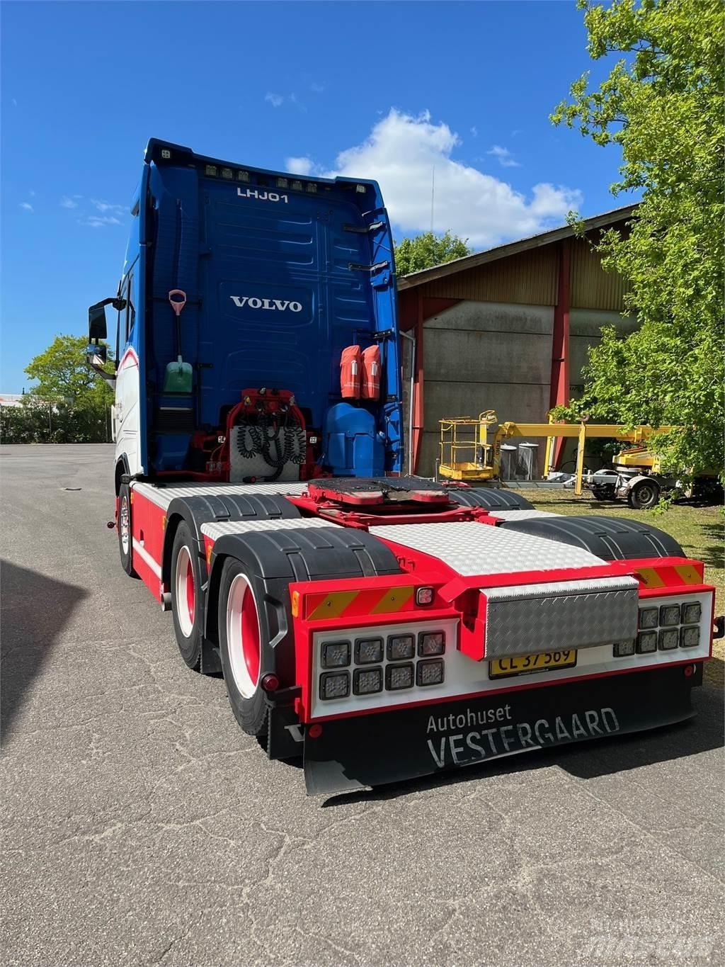 Volvo FH500 TC 6x2 Sadulveokid