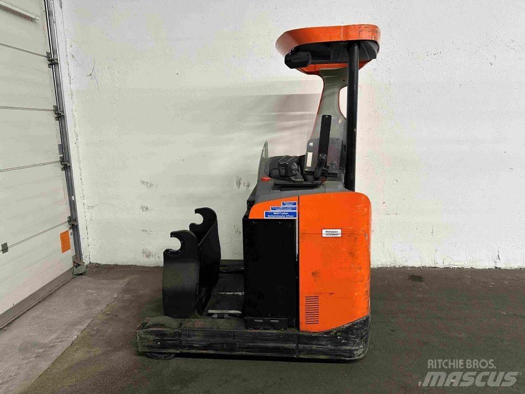 BT RRE 140 - TRIPLEX 8 m Lükandmastiga tõstukid