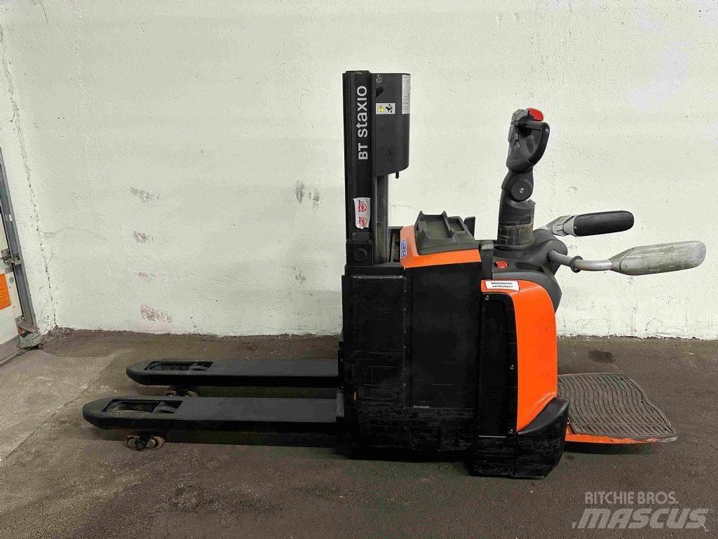 Toyota SPE 200 DN Järelkäidavad virnastajad
