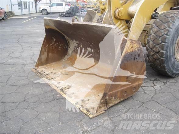 CAT 928H Rataslaadurid