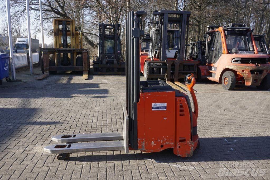 Linde D12 Järelkäidavad virnastajad