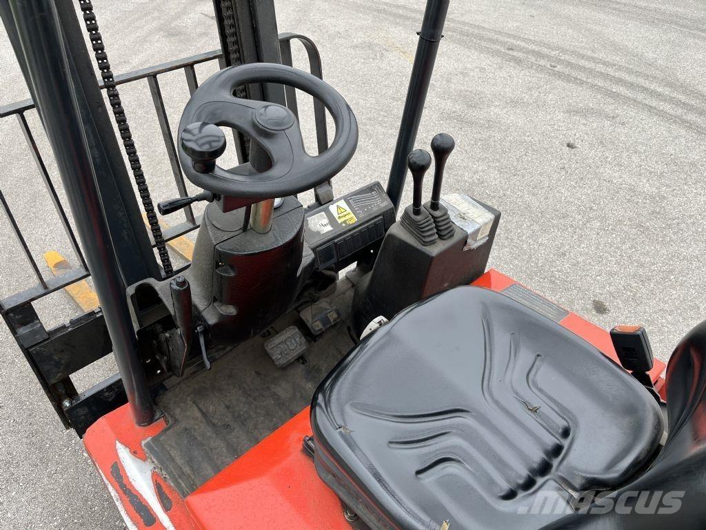 Linde E12Z-02 Elektritõstukid