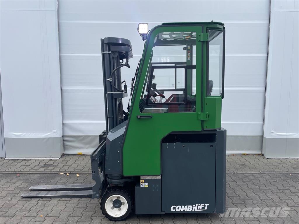 Combilift CBE 2500 Külglaadurid