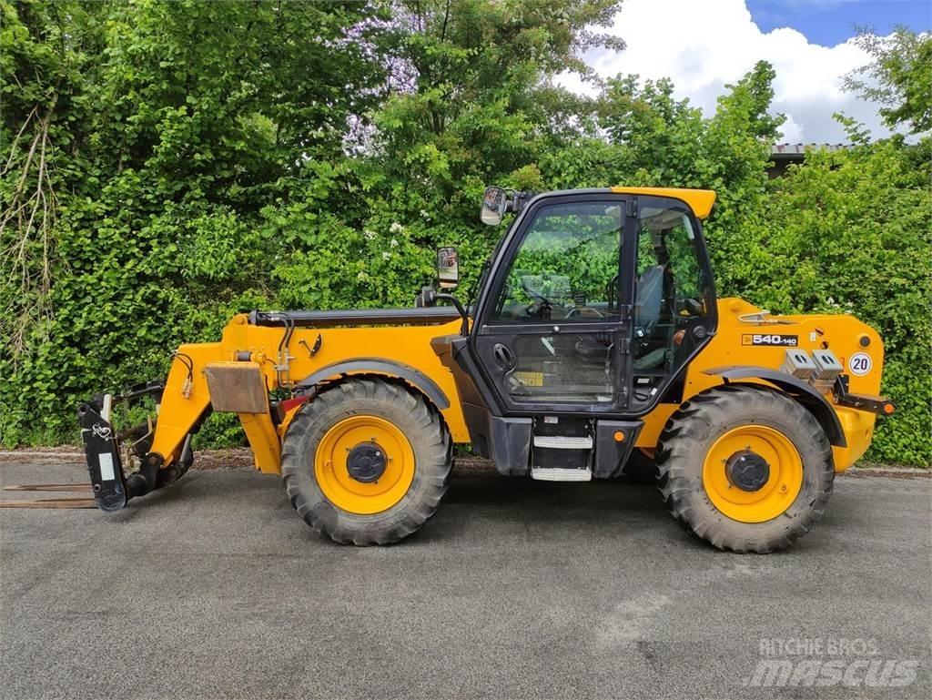JCB 540V140 Hi Viz Teleskooplaadurid