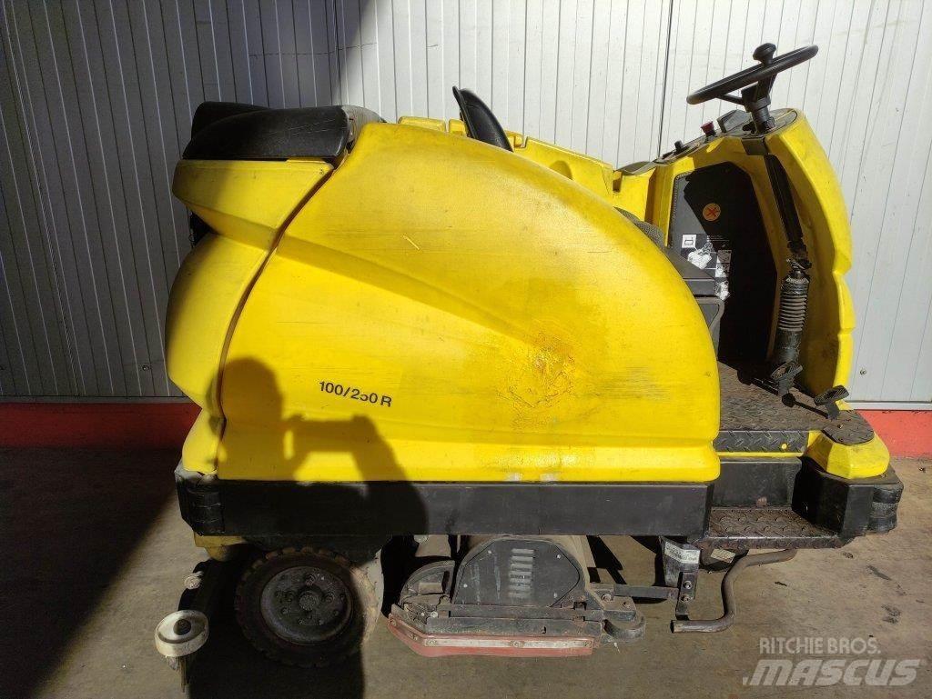 Kärcher BR100/250RBP PAC Tänavapuhastusmasinad