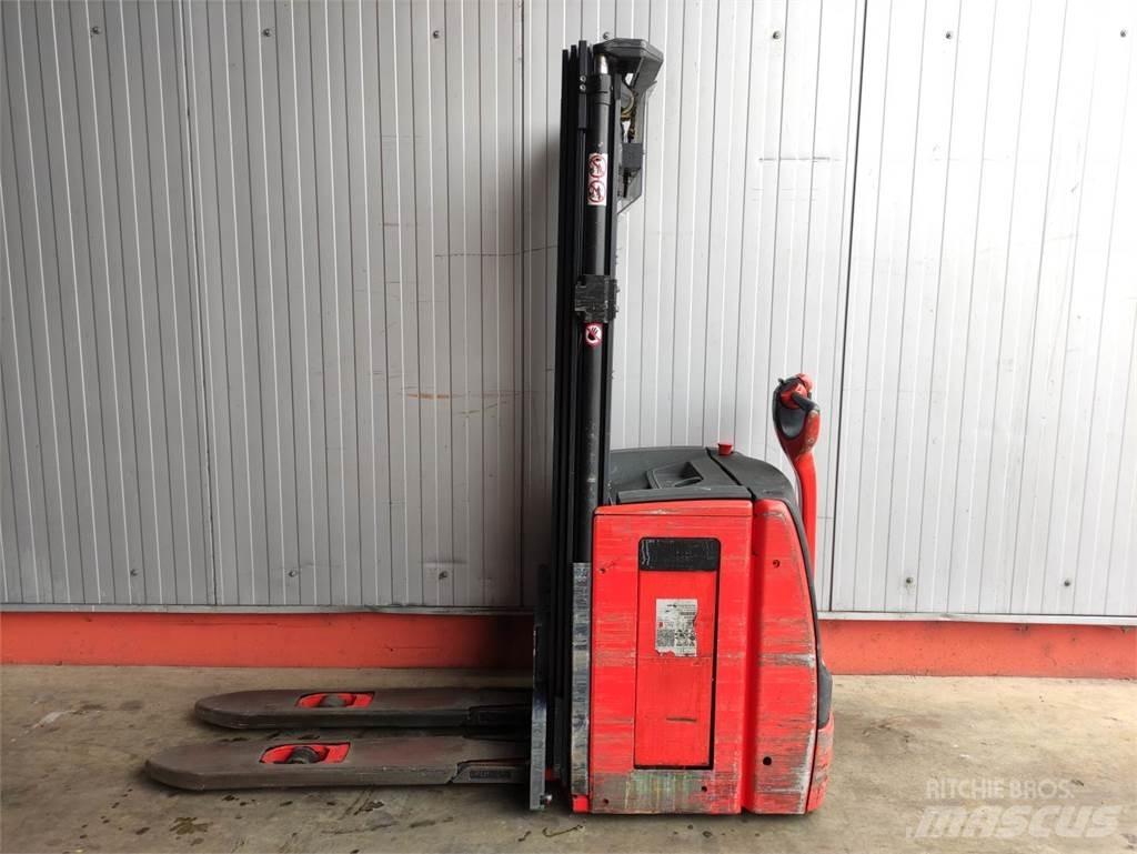 Linde L14-1173 Järelkäidavad virnastajad