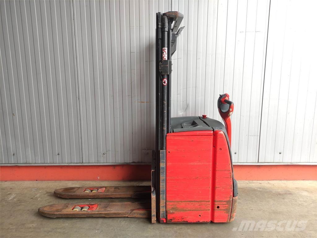 Linde L14-1173 Järelkäidavad virnastajad