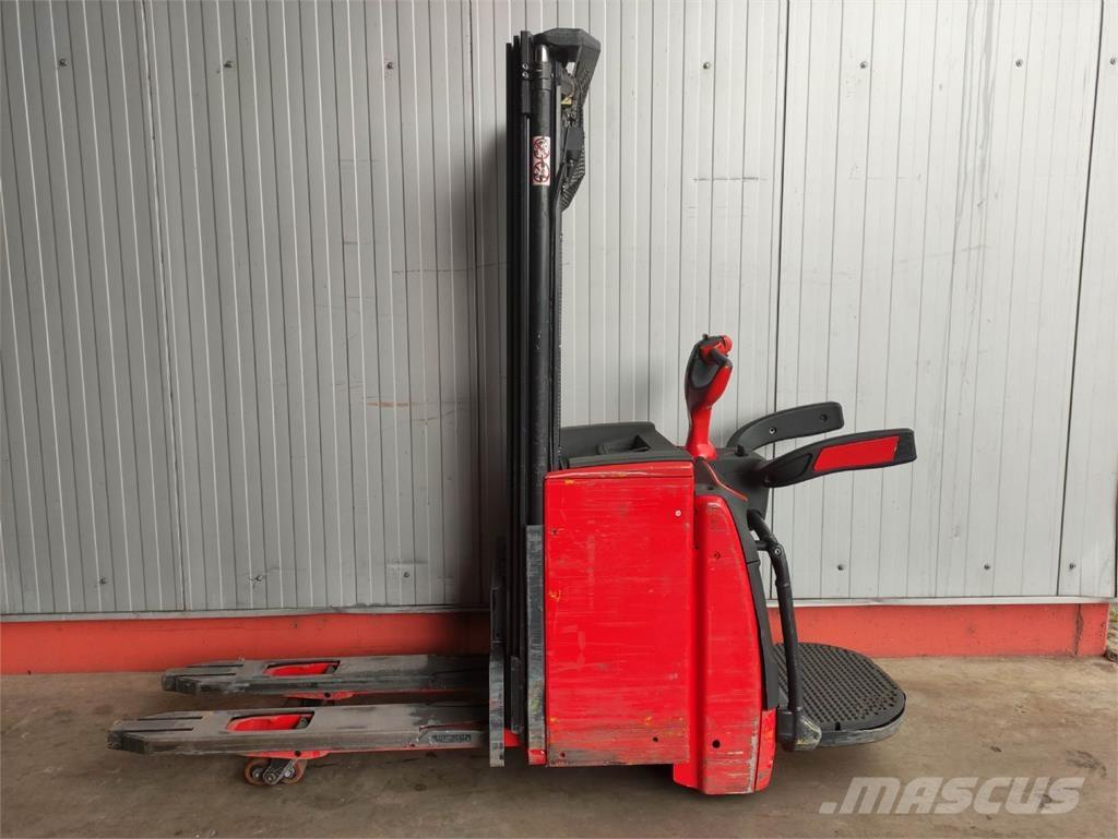 Linde L14 APi Järelkäidavad virnastajad