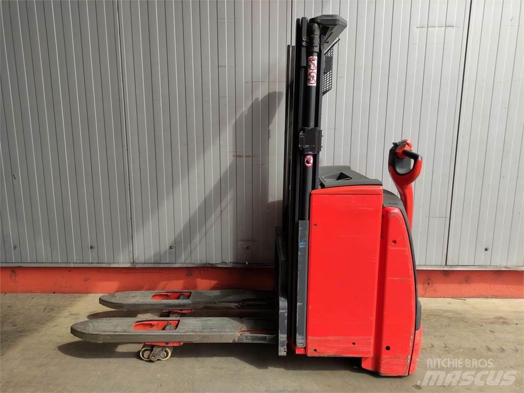 Linde L14i-1173 Järelkäidavad virnastajad