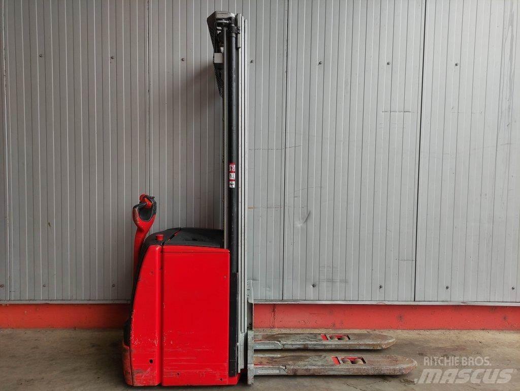 Linde L16-1173 Järelkäidavad virnastajad