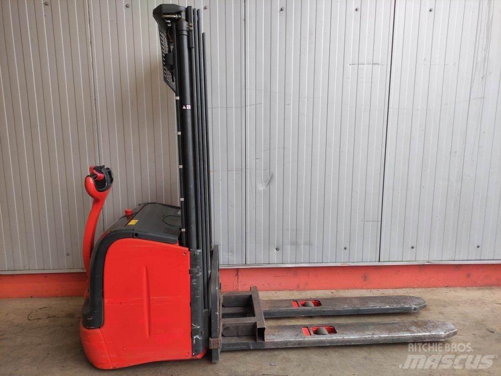 Linde L16-372 (LACK NEU) Järelkäidavad virnastajad