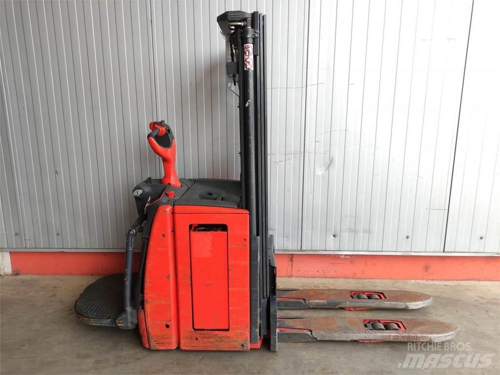 Linde L16APi-1173 Järelkäidavad virnastajad