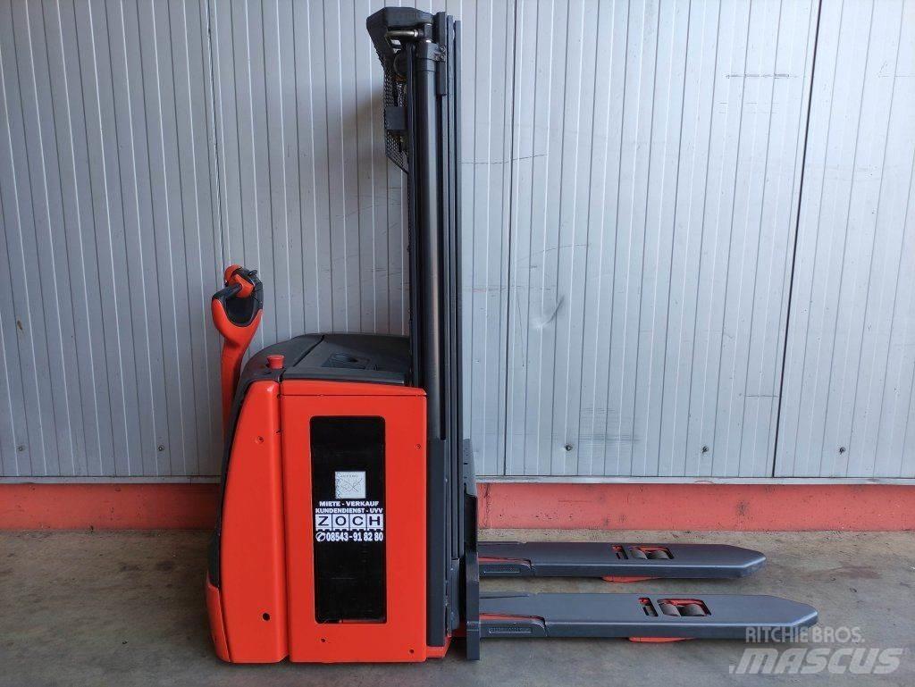 Linde L16i-1173 Järelkäidavad virnastajad