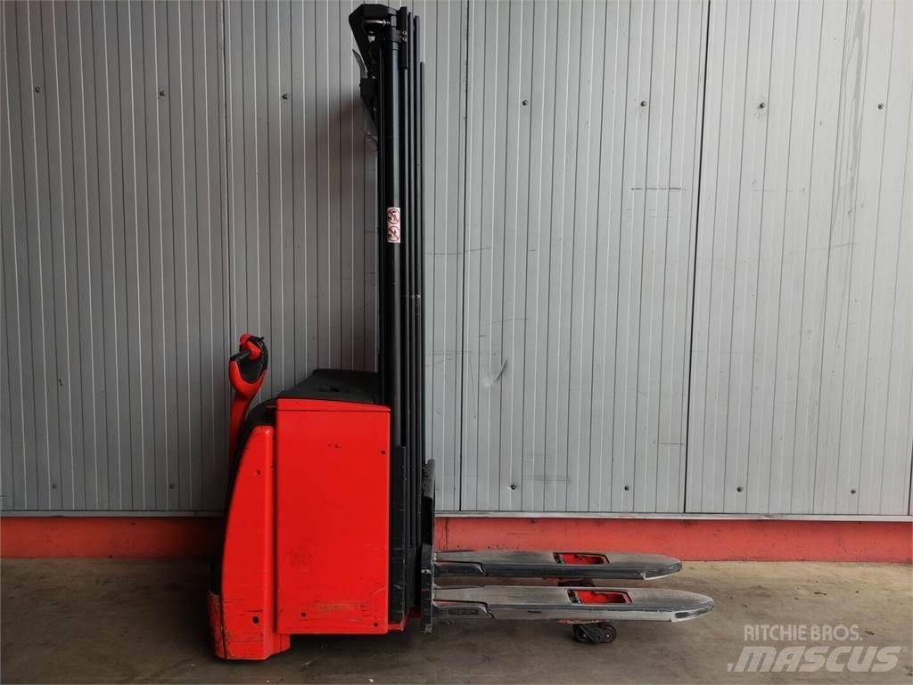 Linde L16i-1173 Järelkäidavad virnastajad