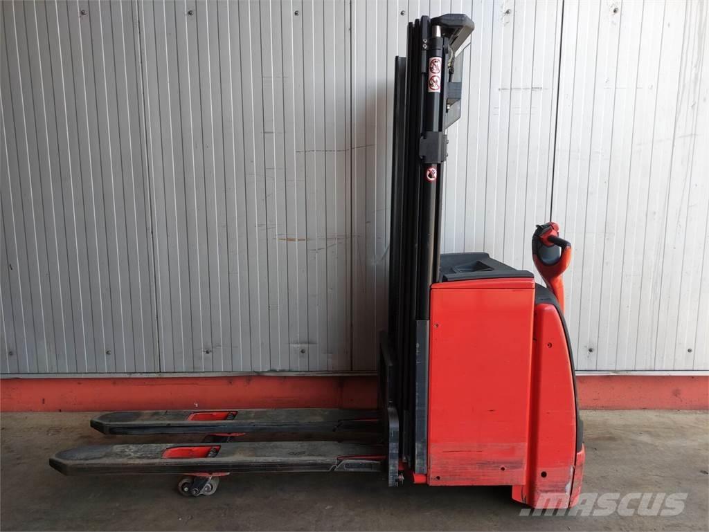 Linde L16i-1173 Järelkäidavad virnastajad