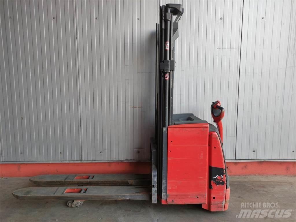 Linde L20i-1173 Järelkäidavad virnastajad