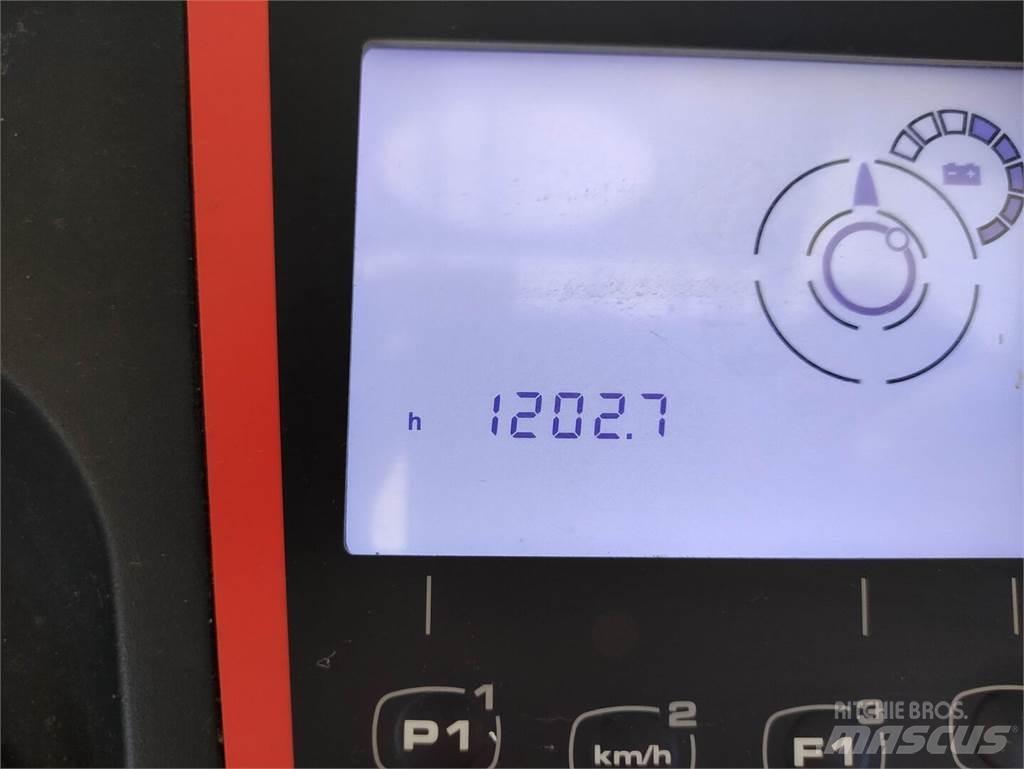 Linde V10-02 Kõrged komplekteerimistõstukid