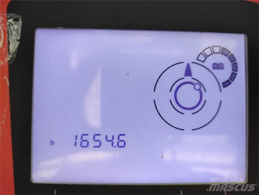 Linde V10-02 Kõrged komplekteerimistõstukid