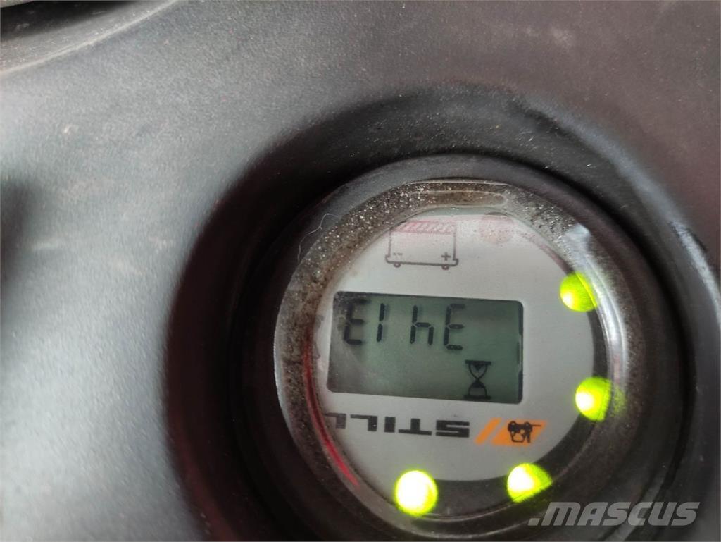 Still EGV16 Järelkäidavad virnastajad