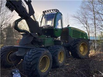 John Deere 1170 E