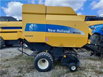 New Holland BR 7070