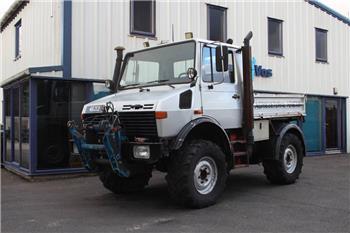 Mercedes-Benz Unimog U1200