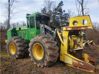 John Deere 843 K