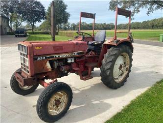 International 533 tractor