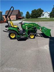 John Deere 1023E